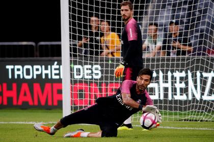 Gianluigi Buffon, con 40 años, pasó de Juventus a PSG