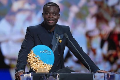 Bukayo Saka se llevó el Premio Sócrates en la Gala del Balón de Oro
