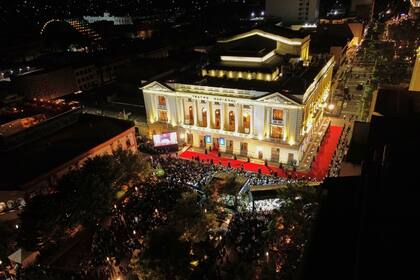 Bukele defiende sus medidas en El Salvador, afirma que "me tiene sin cuidado que me llamen dictador"
