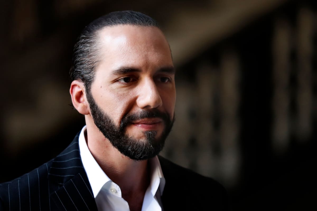 Bukele en problemas: la caída del bitcoin presiona la deuda de El Salvador y complica la relación con el FMI