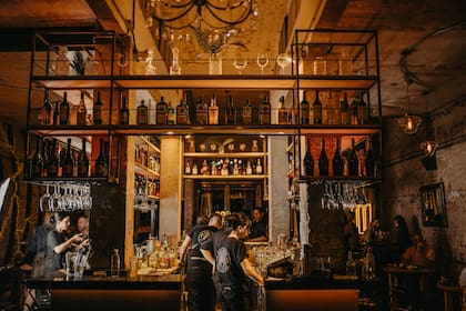 Bulebar se encuentra en Avenida García del Río 2969 (Saavendra).