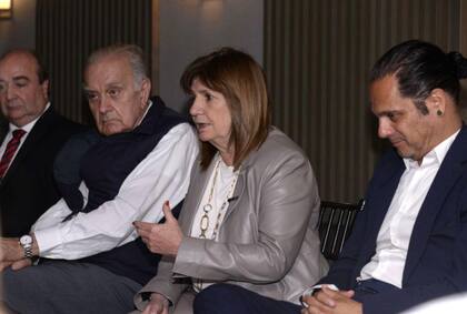 Bullrich compartió en la Capital un acto con un legislador electo de la Libertad Avanza