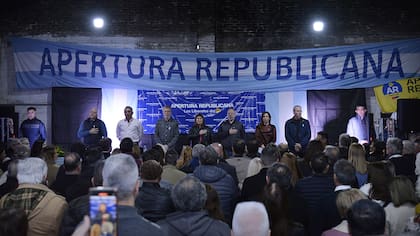 Bullrich encabezó un acto en Luis Guillón y apuntaló el proyecto del oficialismo en la provincia junto al intendente de Tres de Febrero, Diego Valenzuela