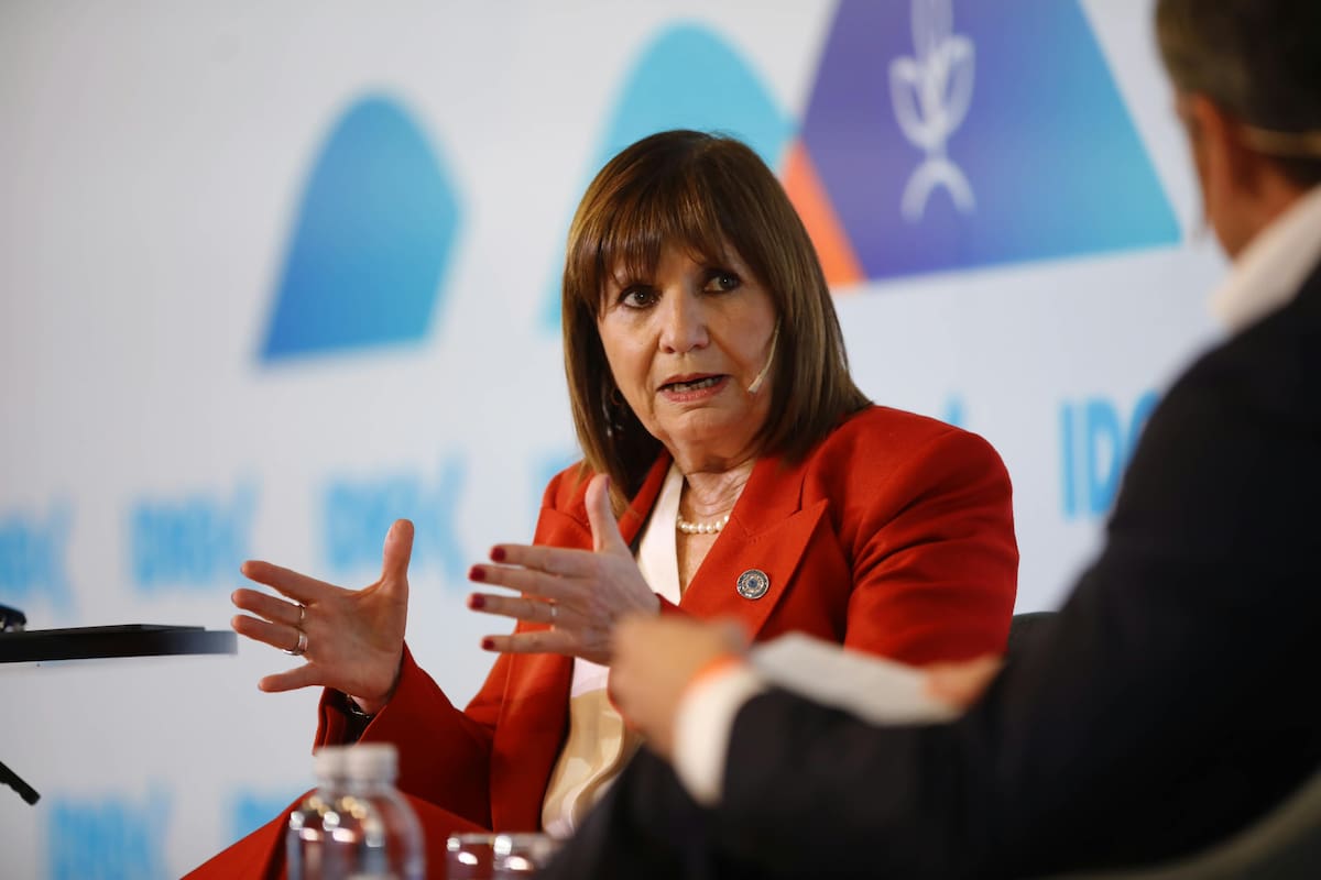 Bullrich habló ante empresarios en el hotel Sheraton, donde se realiza el Coloquio de IDEA