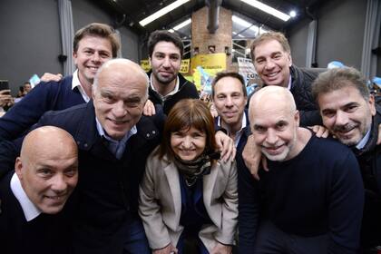 Bullrich, junto a Larreta, Grindetti, Santilli y Ritondo en Lomas de Zamora