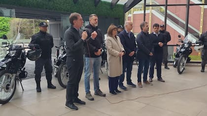 Bullrich junto a Santilli, Ritondo y Grindetti