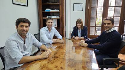 Bullrich junto a Sebastián García de Luca, su exjefe de campaña bonaerense, y los hermanos Passaglia, quienes se reeligieron en la intendencia de San Nicolás