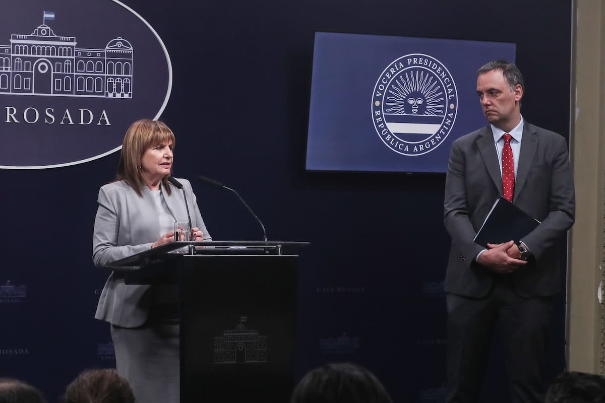 Bullrich le pidió a Adorni que presente de “inmediato” su declaración jurada de bienes