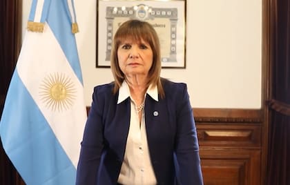 Bullrich se diferenció del Gobierno y se hace preguntas sobre el proyecto