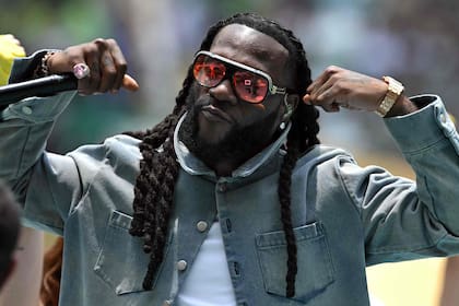 Burna Boy protagonizó junto a Shakira el momento más esperado de la ceremonia inaugural