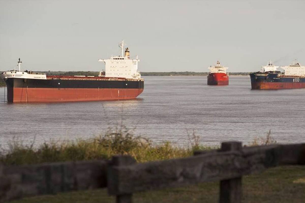 Buscan potenciar la Hidrovía Paraná-Paraguay