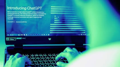 Buscan que los estudiantes usen de manera responsable los sistemas de inteligencia artificial