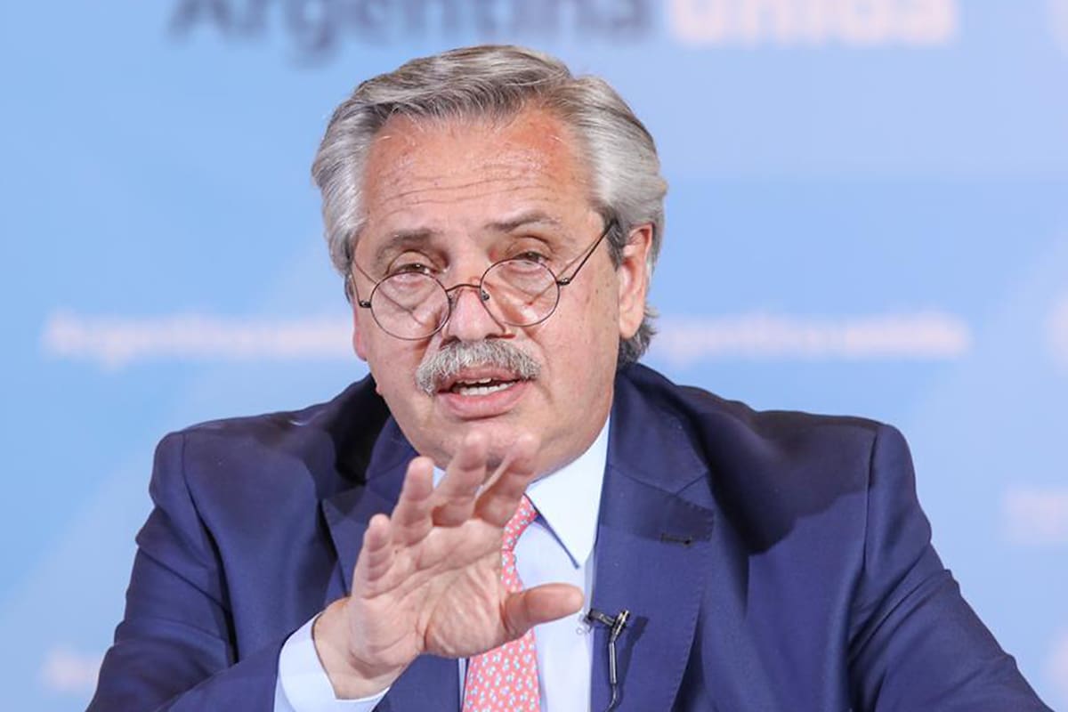 Buscan saber si el Presidente se reunió con directivos antes de asumir; al pedido lo hizo una empresa que es acreedora