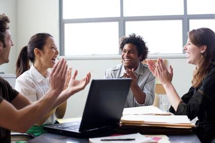 Buscar el feedback en el trabajo puede ser una estrategia para frenar el síndrome del impostor