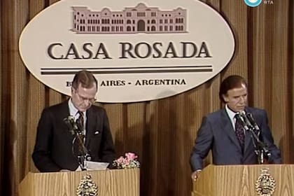 Bush y Menem compartieron una conferencia de prensa en la Casa Rosada