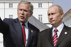 Bush y Putin se mostraron juntos tras la reunión que mantuvieron entre ambos