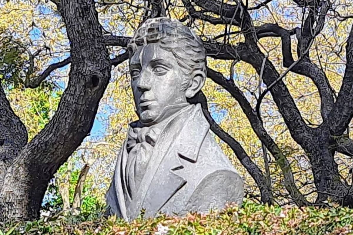 Busto en homenaje a Martín de Álzaga, en la plaza del mismo nombre, ubicada en el barrio porteño de Palermo