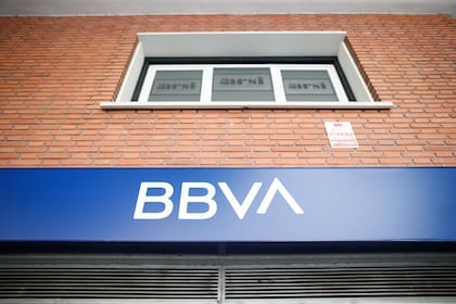 BUZZ-Las acciones de BBVA caen tras los decepcionantes resultados del cuarto trimestre