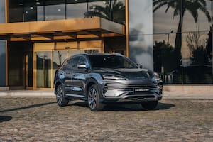 BYD lanzó en la Argentina su nuevo SUV híbrido con más de 1100 kilómetros de autonomía