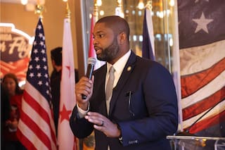 “Te vamos a deportar”: Byron Donalds fue a Doral y habló del TPS de los venezolanos