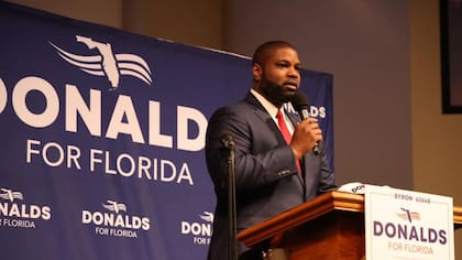 Byron Donalds suma más apoyos en la carrera a gobernador de Florida