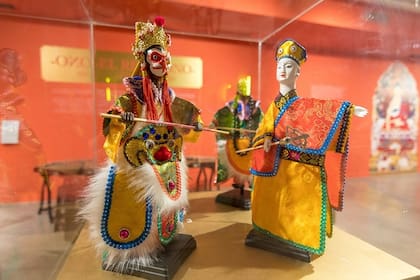 Los trajes de los títeres taiwaneses en exhibición