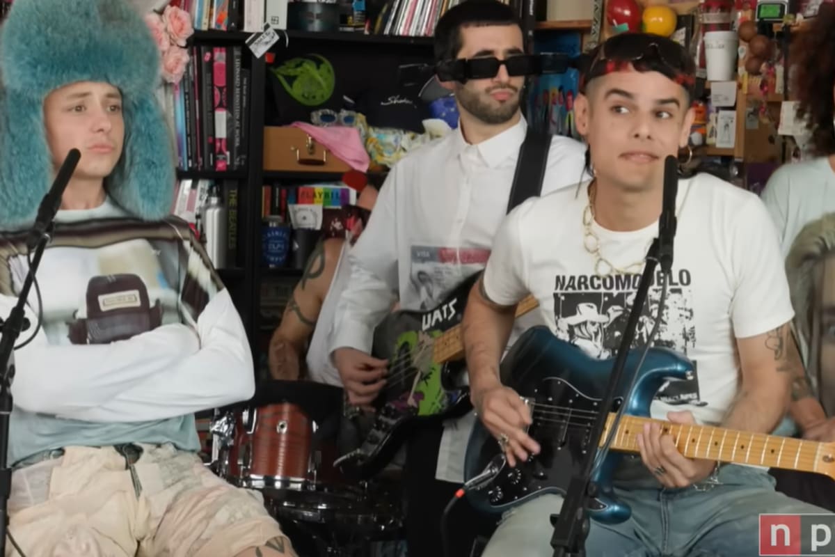 CA7RIEL & Paco Amoroso en el Tiny Desk Concert que ofrecieron en Washington