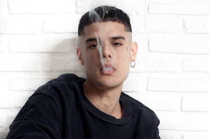 CA7RIEL cierra 2021 con la salida de su primer disco solista