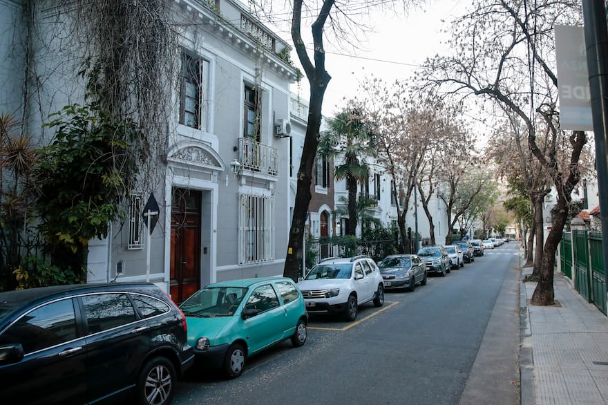 Ni Recoleta, ni Belgrano: el barrio más buscado para comprar y alquilar propiedades con precios un 30% más bajos que Palermo