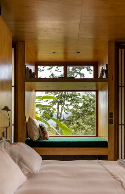 Cabaña inmersa en la mata atlántica de Ubatuba.
