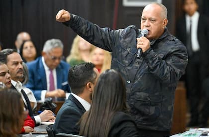 Cabello tiene ahora bajo su manto el control del orden público de Venezuela.