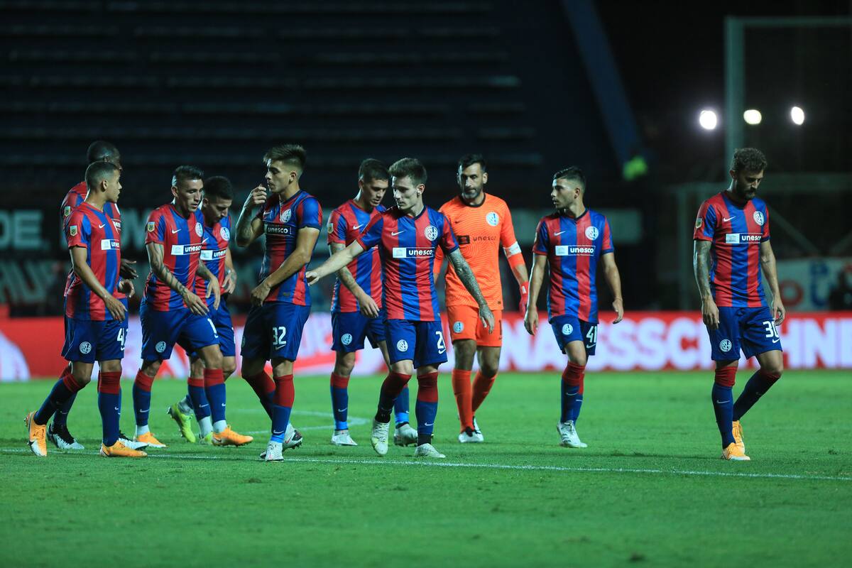 Cabezas gachas y gestos preocupados en otra derrota de San Lorenzo
tristeza de San Lorenzo
