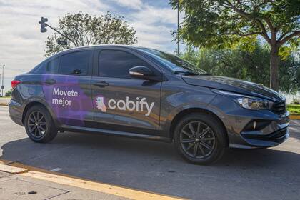 Cabify implementa por primera vez en Argentina un asistente de voz con inteligencia artificial.