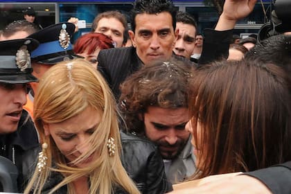 Cabré y Tobal huyeron en el auto, custodiados por Dany La Muerte