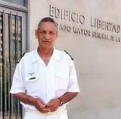 Cabrera, suboficial retirado de la Armada