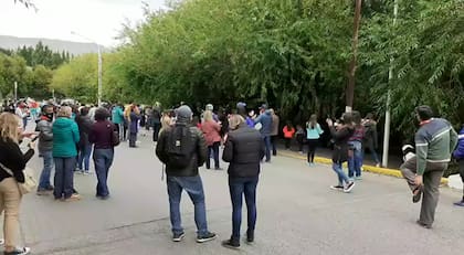 Cacerolazo frente a la casa de Cristina Kirchner en El Calafate