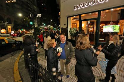 Cacerolazos en Av. Santa Fe al 1700