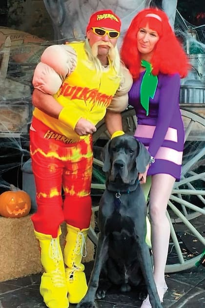 Cada 31 de octubre, disfrutan de disfrazarse para Halloween. En esta ocasión, 2016, eligieron como inspiración a Hulk Hogan y Daphne Blake de Scooby-Doo