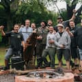 Convirtió el asado en un negocio y recorre Europa difundiendo la cultura del fuego