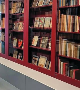 La librería de Recoleta que reúne ediciones únicas para preservar la memoria de América Latina