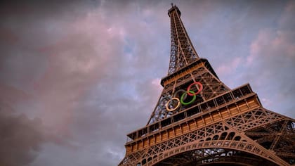 Cada medalla tiene un pedazo de hierro de la torre Eiffel.