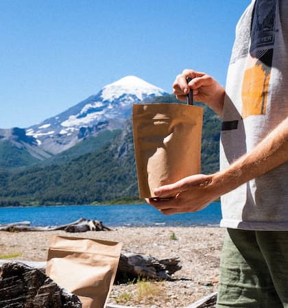 Cada paquete necesita 300ml de agua caliente y, en 10 minutos, el plato está listo. Es fácil de transportar y también de preparar
