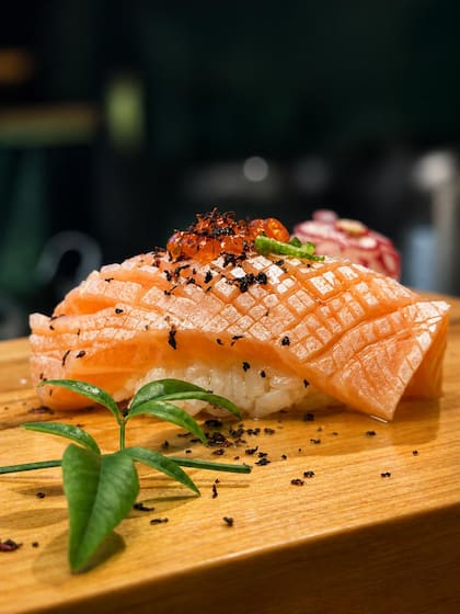 Cada pieza de nigiri, una obra de arte. Miércoles y jueves, omakase de la mano de Juan Matsuoka