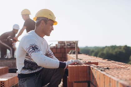Cada vez existe una mayor necesidad de recuperar la formación en oficios ante la falta de trabajadores especializados