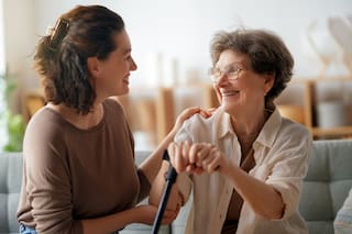 Compartir departamento a los 65 años: la modalidad que crece para tener un ingreso y compañía