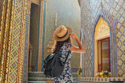 Cada vez más mujeres deciden viajar solas a distintos destinos alrededor del mundo.