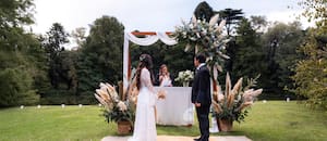 Los casamientos no solo bajan, también cambian: invitados a medida, nuevos regalos y menos vals