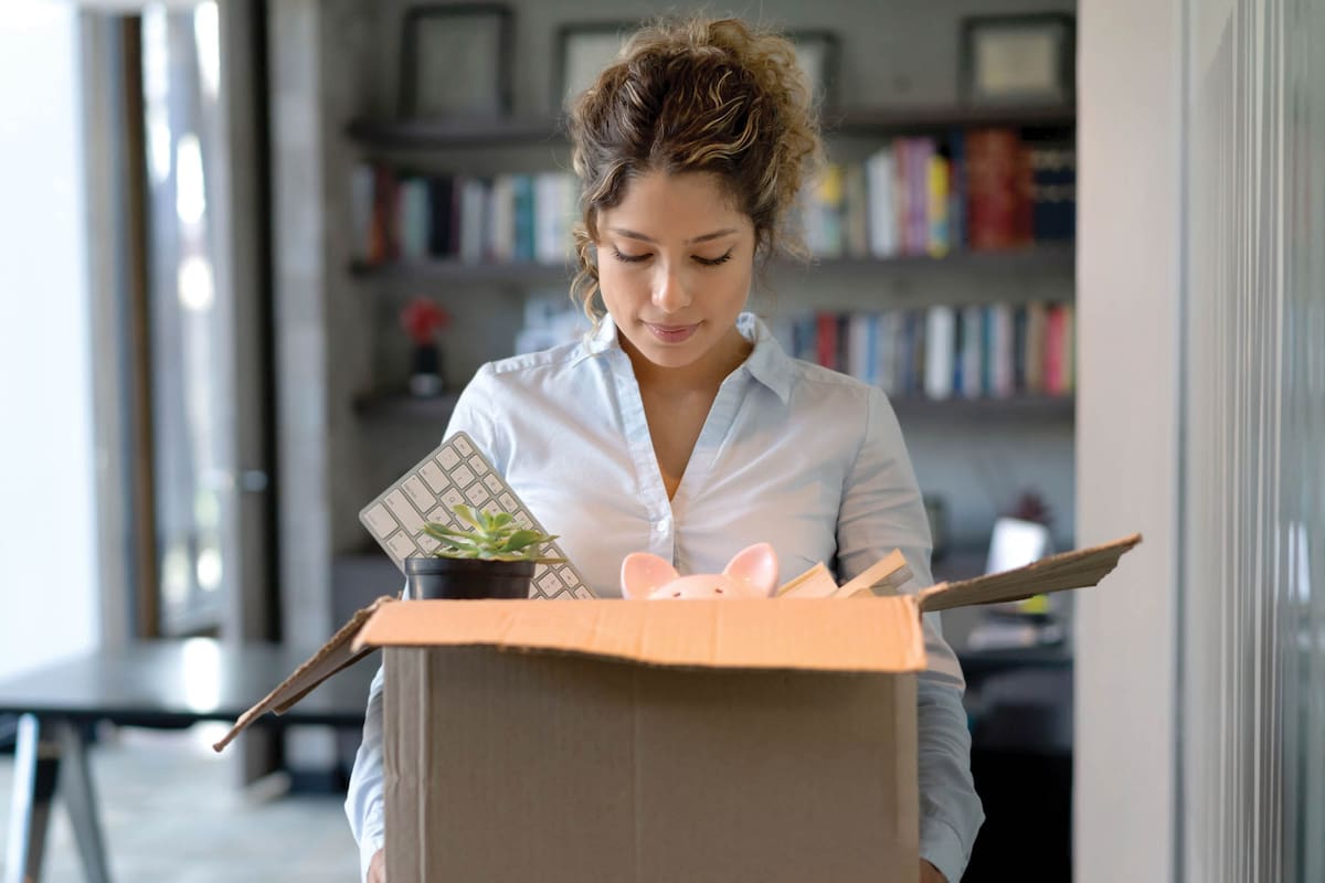 Cada vez más personas temen perder su trabajo, así que se aferran a su puesto
Foto: Getty Images