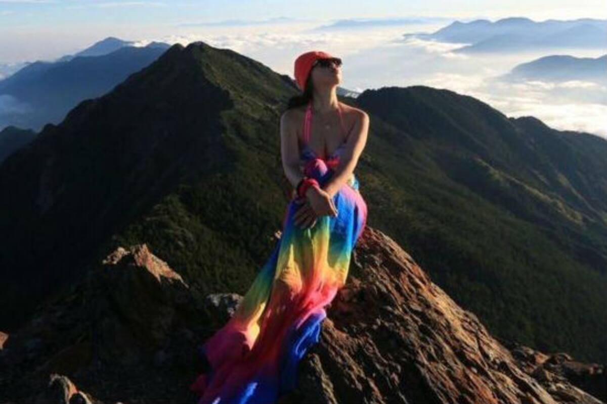 Cada vez que Gigi Wu alcanzaba una cima, posaba en bikini para sus seguidores en las redes sociales