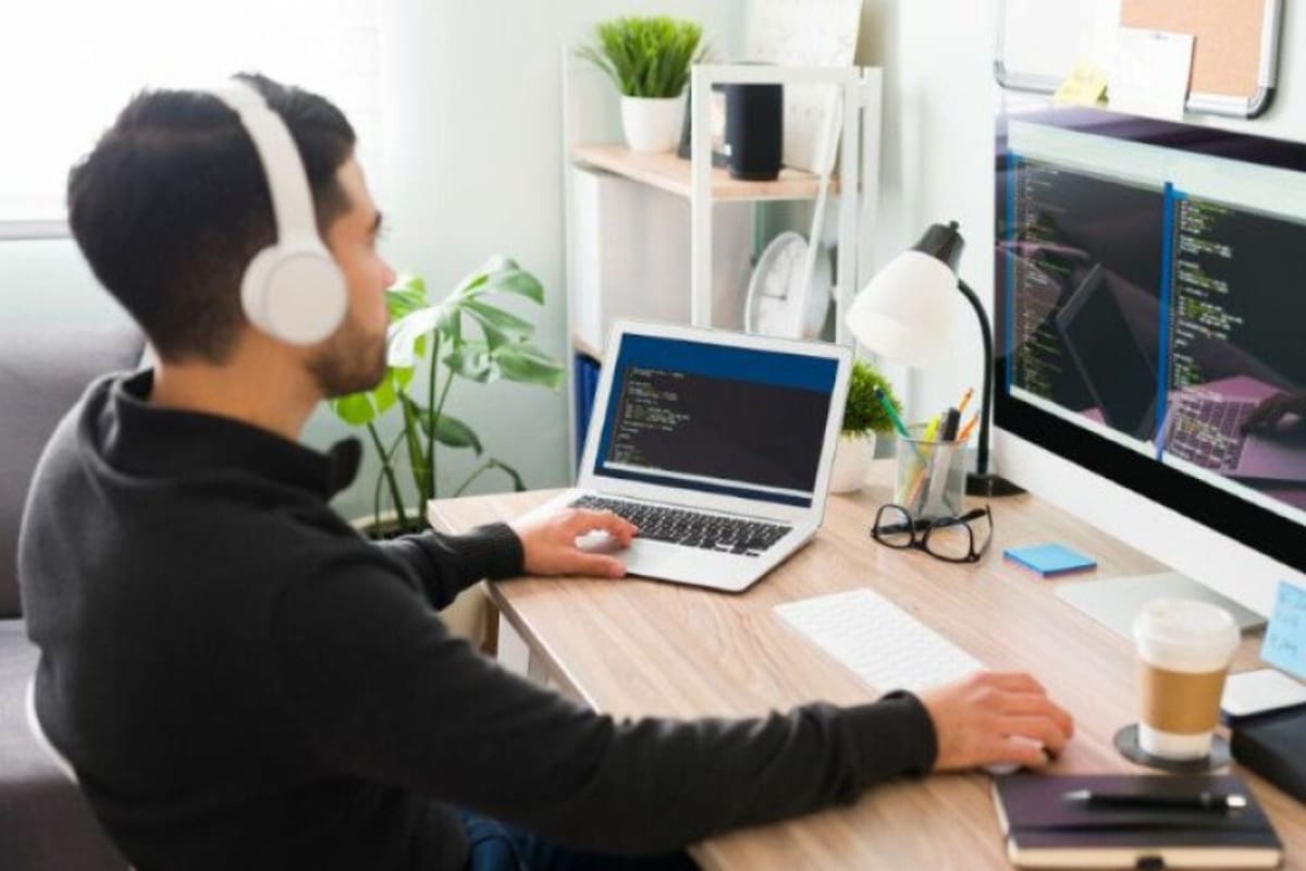 Cada vez son más las personas que eligen trabajos fuera de la oficina que pueden hacerse al 100% desde casa